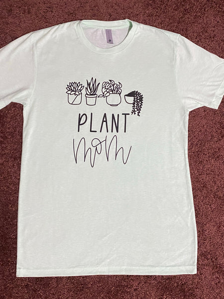 Plant mom tshirt